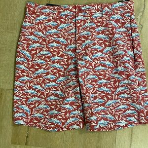 Vineyard Vines shorts